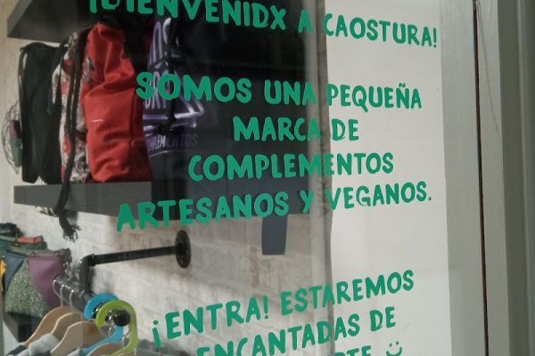 Caostura