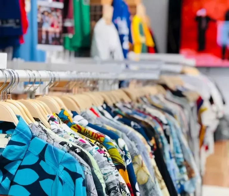 Como vender ropa vintage: Guía completa para triunfar